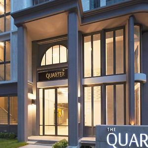 The Quarter Ploenchit By Uhg